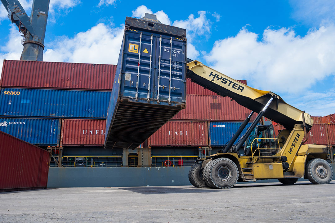Customs Brokerage & Logistics